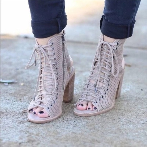 Dolce Vita Lira Peep Toe Ankle Bootie - Picture 2 of 10